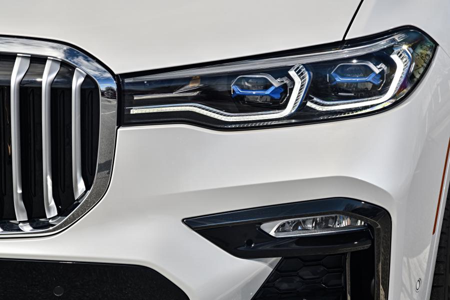 Детали экстерьера BMW X7 xDrive50i M Sport (G07) 2019 года  (NA) (фото 93 из 108)